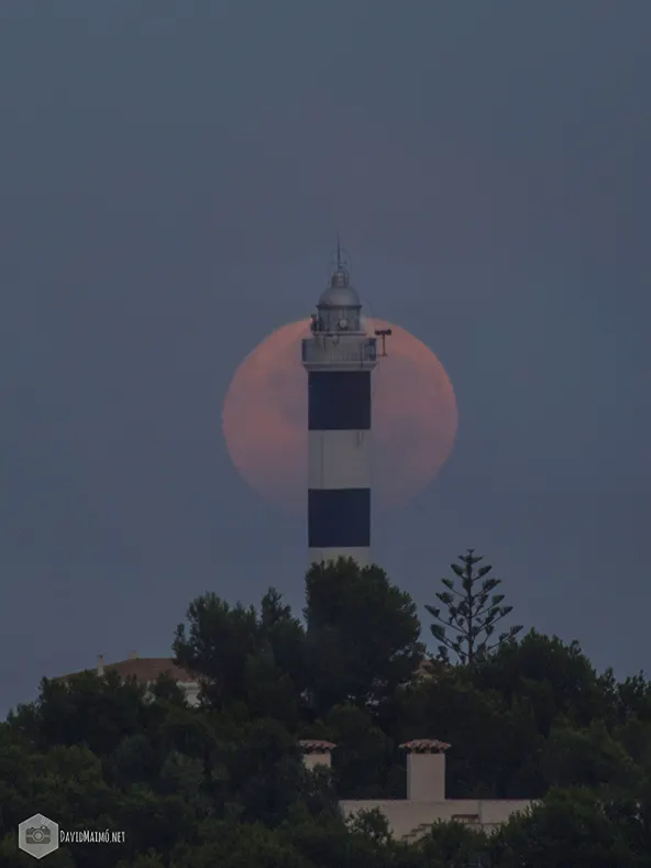 Luna faro Portocolom