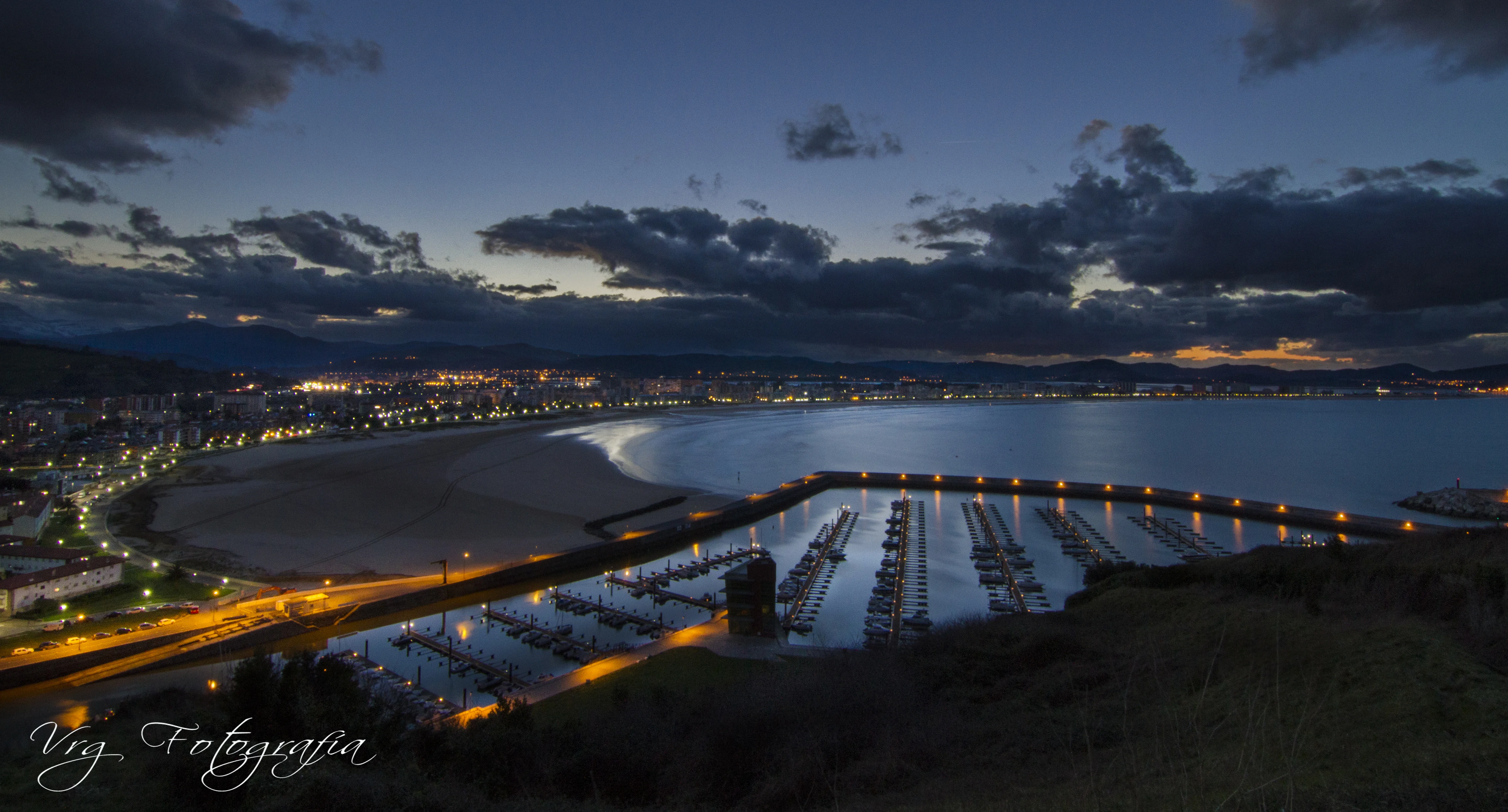 Playa de la Salvé Laredo