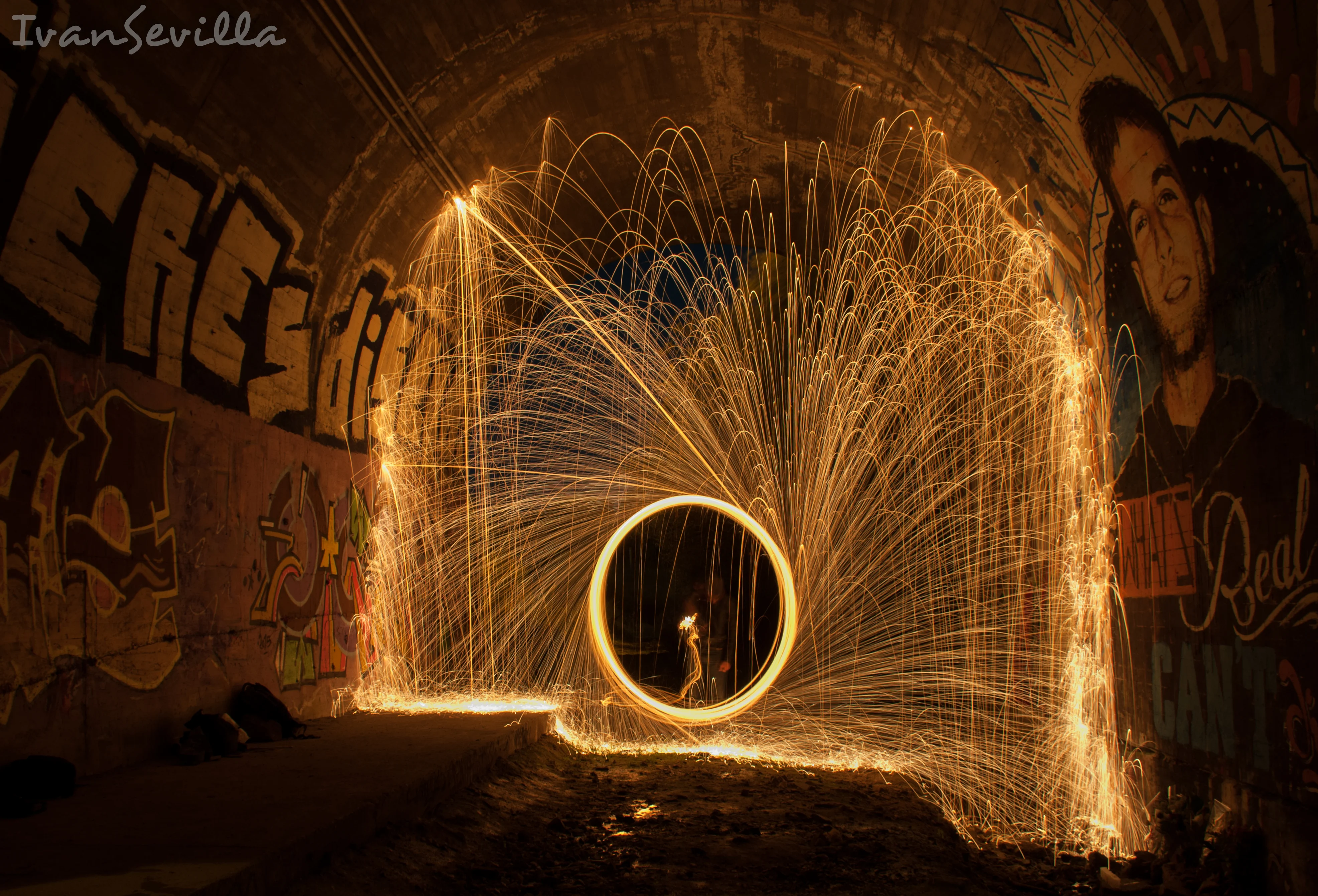 luces bajo el puente