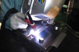 Tig ティグ 溶接とは 専門家が解説 特徴や加工方法について詳細をお伝えします 金属加工の見積りサイトmitsuri ミツリ