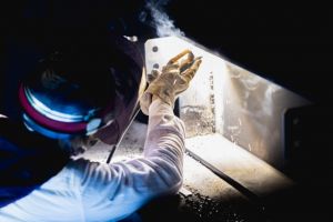 溶接の資格 種類一覧 費用と取り方 難易度別 プロの溶接工が取っておくべき資格 金属加工の見積りサイトmitsuri ミツリ