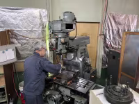 汎用フライス盤