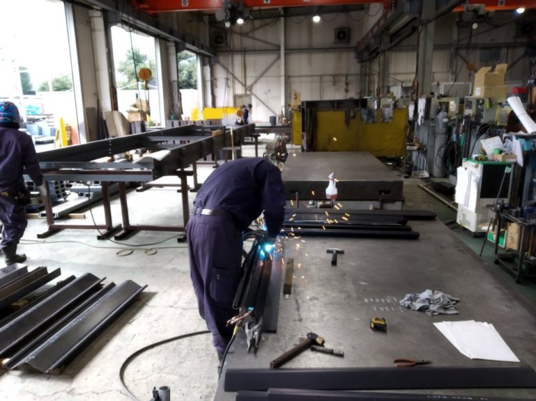 株式会社徹工業 金属加工業者