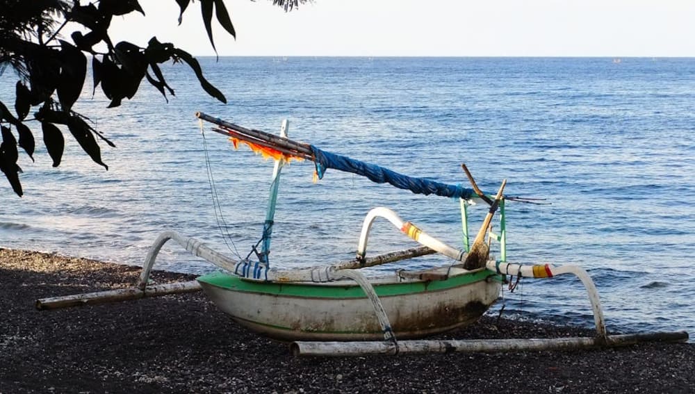 Amed Bali Complete Travel Guide 2026: Hidden Beaches, World-Class Snorkeling & Authentic Village Life