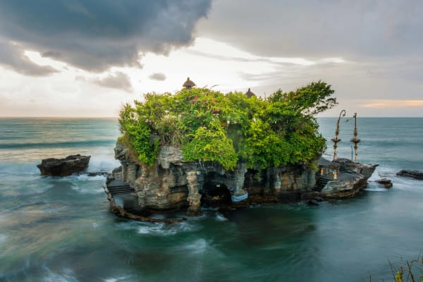 Tanah Lot Bali Iconic Sea Temple Where Beauty Meets Serenity