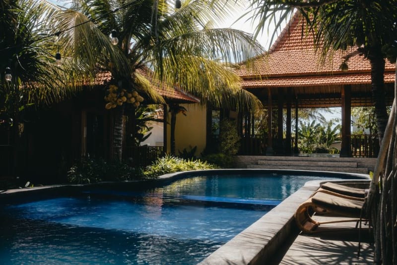 How to Estimate Realistic Drive Times from a Villa