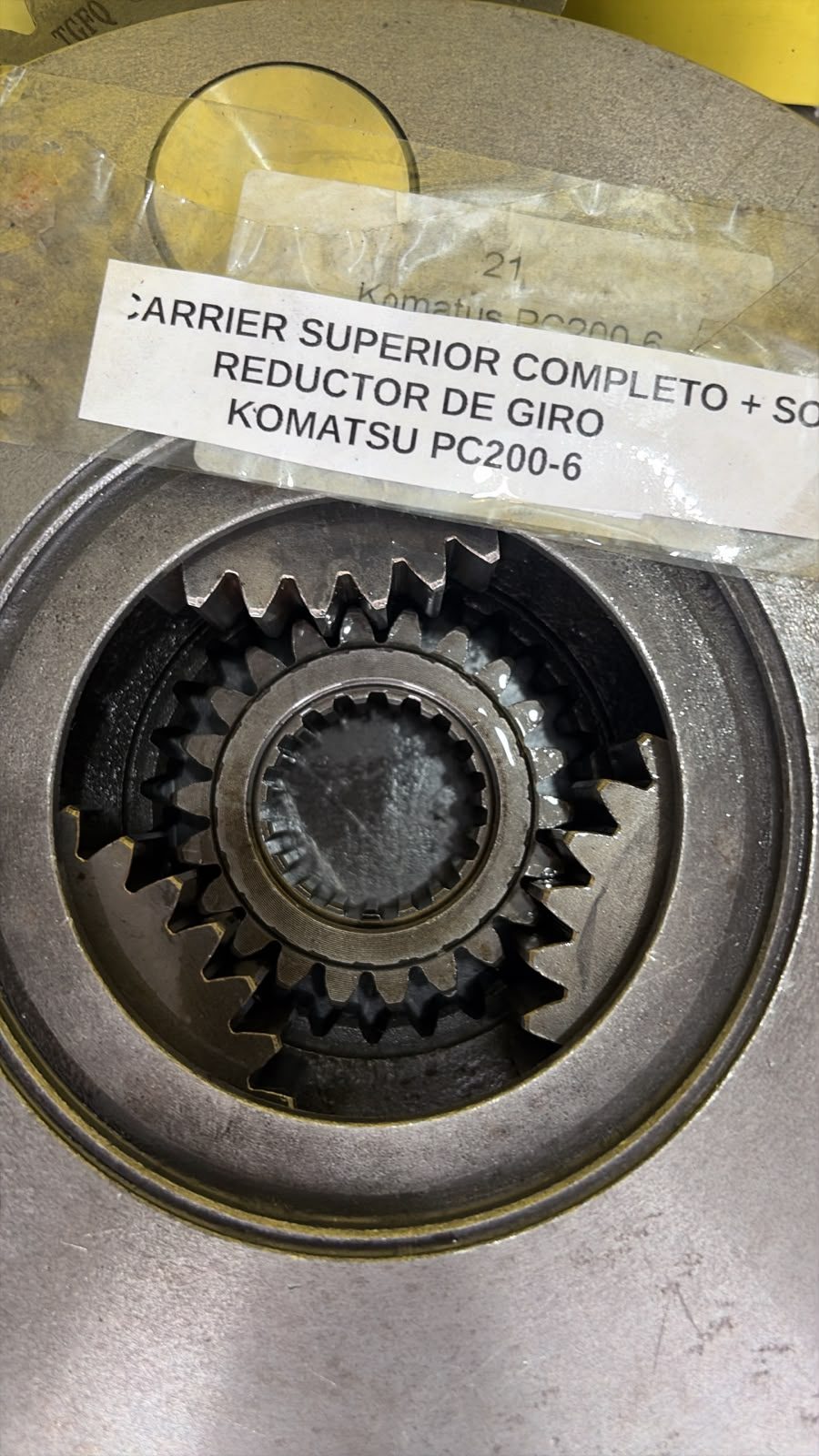 Carrier Superior Completo Reductor Giro Komatsu PC200-6, foto 3