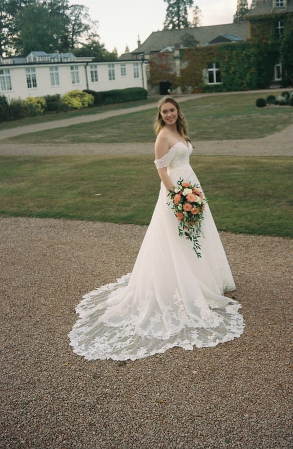 Green outdoor wedding