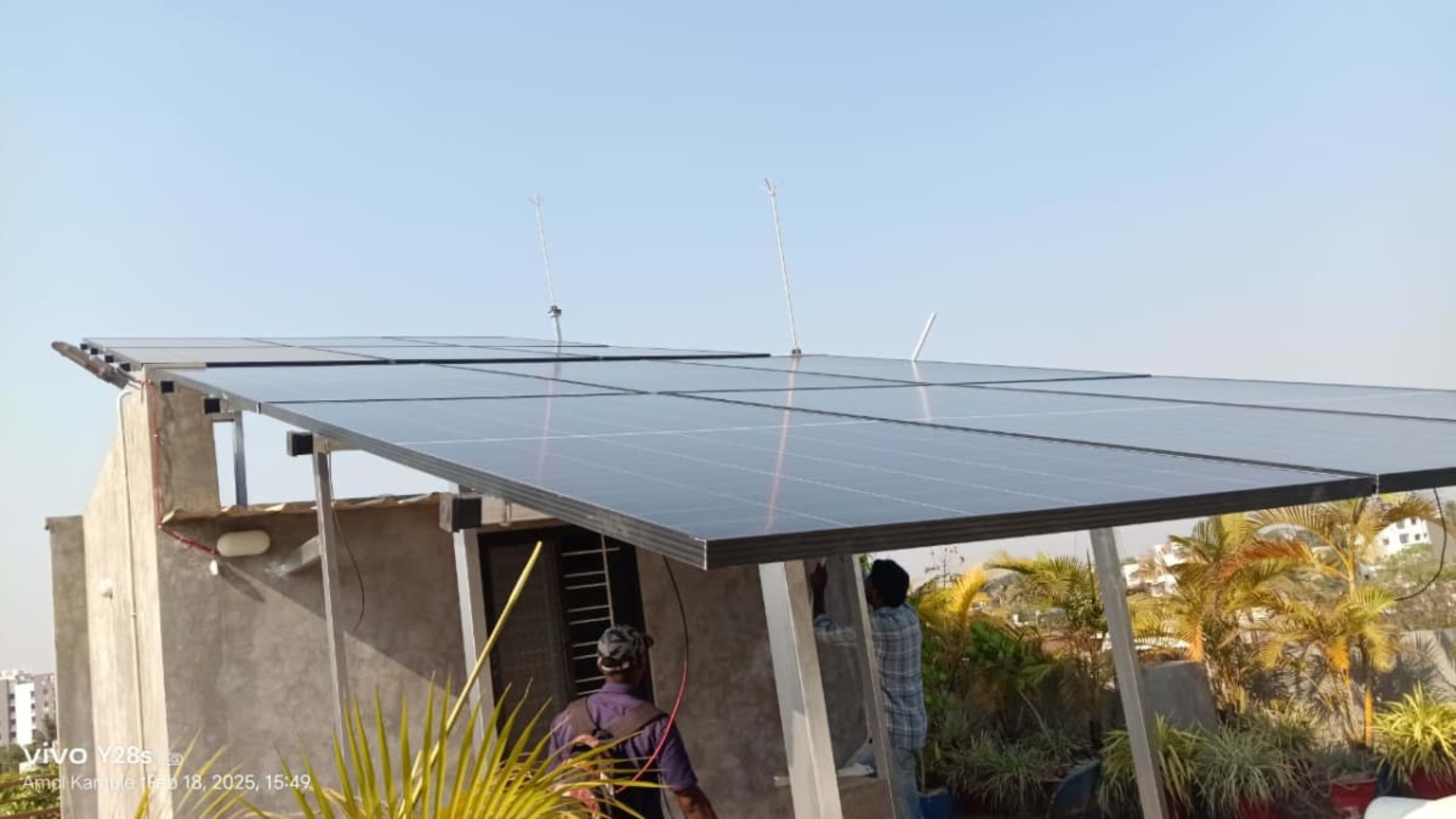 2kW Residential Solar Installation with ₹60,000 subsidy under PM Surya Ghar Yojana at Jainapur Kolhapur district — installed by Dryhunt energy Pvt ltd