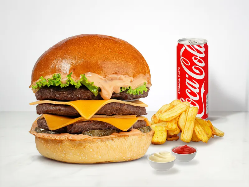 Red Mega Burger MenüBurger - Red Bunder