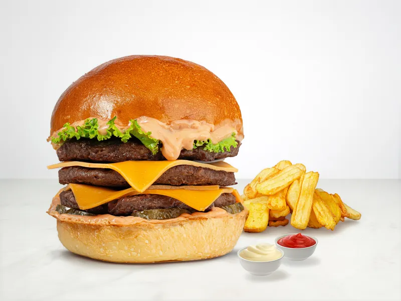 Red Mega BurgerBurger - Red Bunder