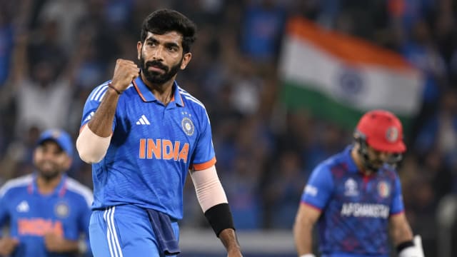 Jasprit Bumrah Creates T20I History: 6 Dot Balls Take India Star Past Every Other Bowler
