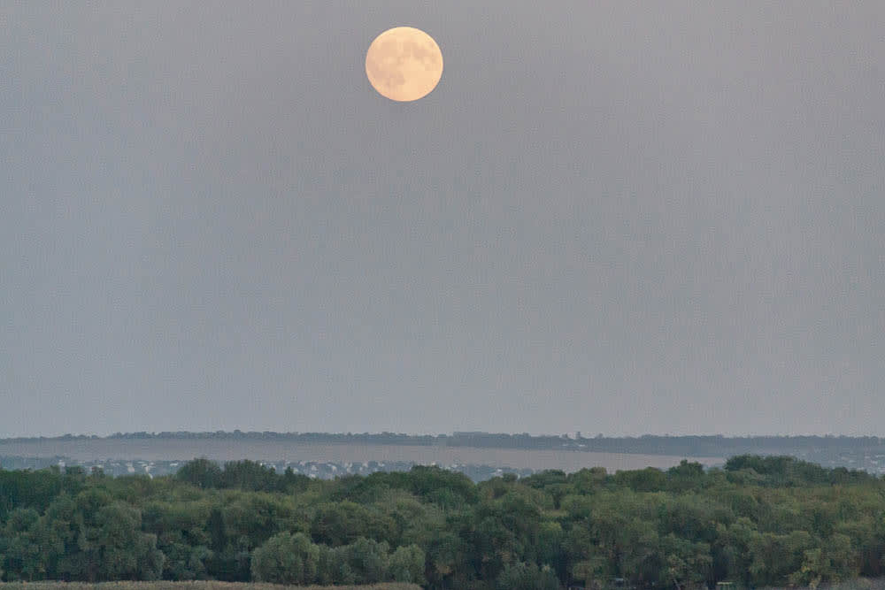 Использовать более длинный фокус возможности не было