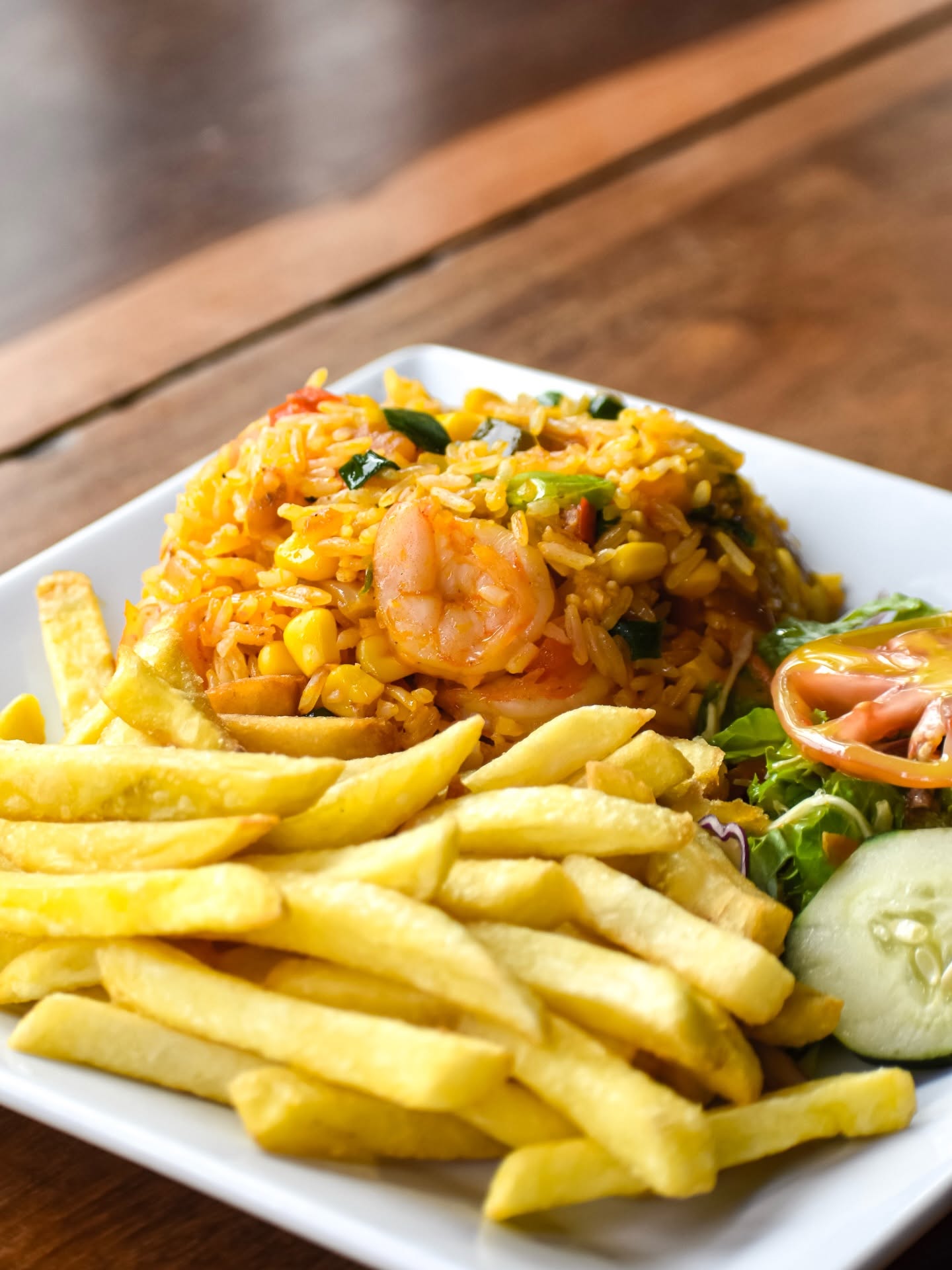 Arroz con camarones estilo criollo