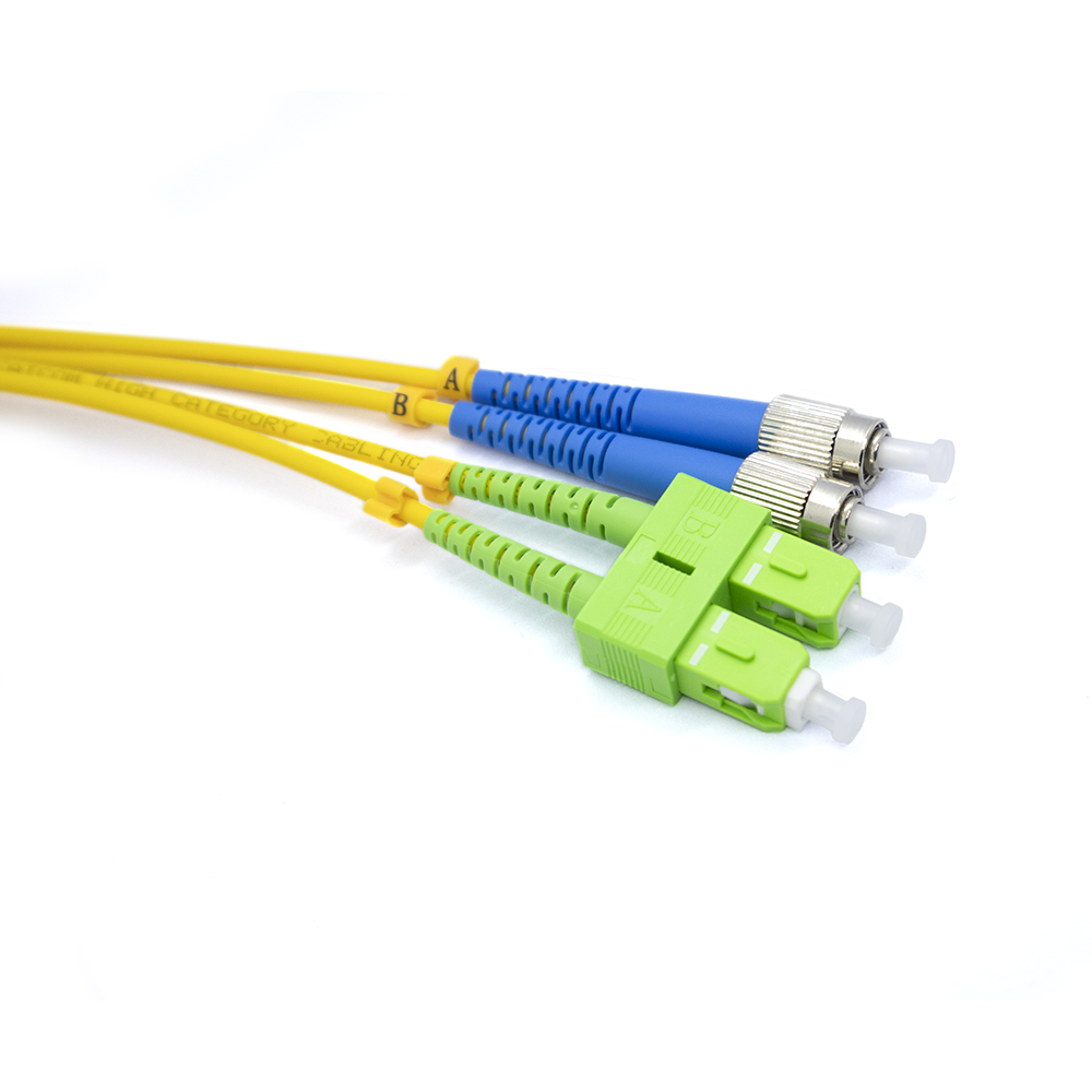 CATF-FU-SA9CR15M - FU/SA9CR15M PATCH CORD DE FIBRA OPTICA FC/UPC-SC/APC DUPLEX MONOMODO 15MTS, CATCOM
