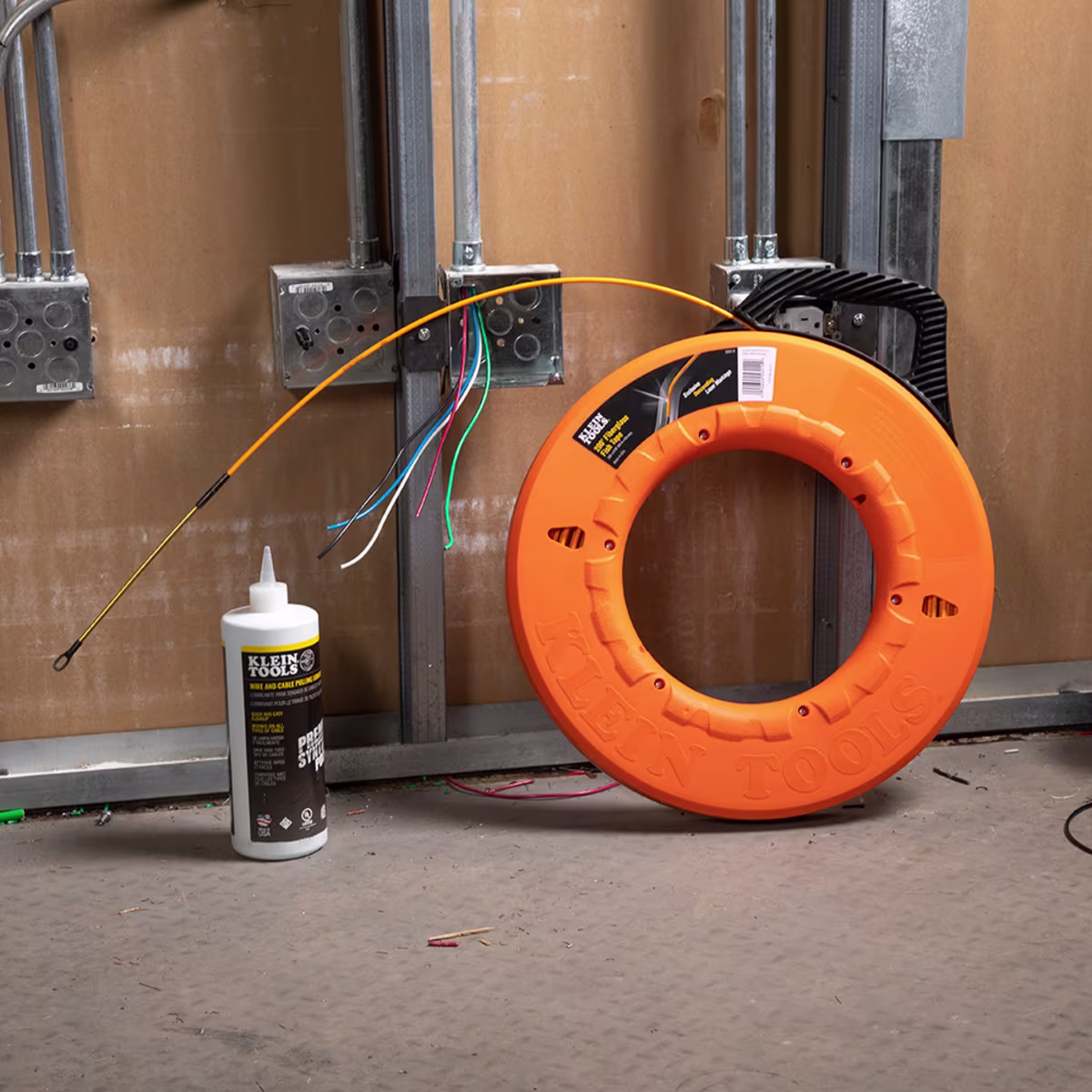 56014 HERRAMIENTA GUÍA DE FIBRA DE VIDRIO 200FT CON PUNTA HELICOIDAL MARCADA CON LÁSER