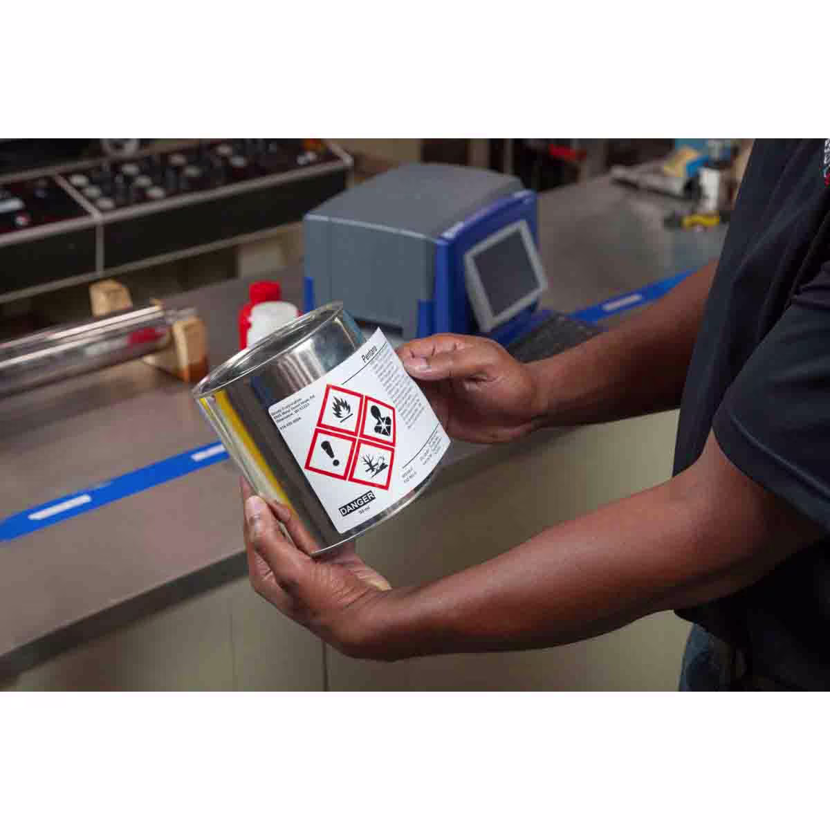 B30-260-7569-CLP4B ETIQUETA PREIMPRESA VINIL 340 2.17inH x 3.35inW ROJO S/BLANCO BRADY