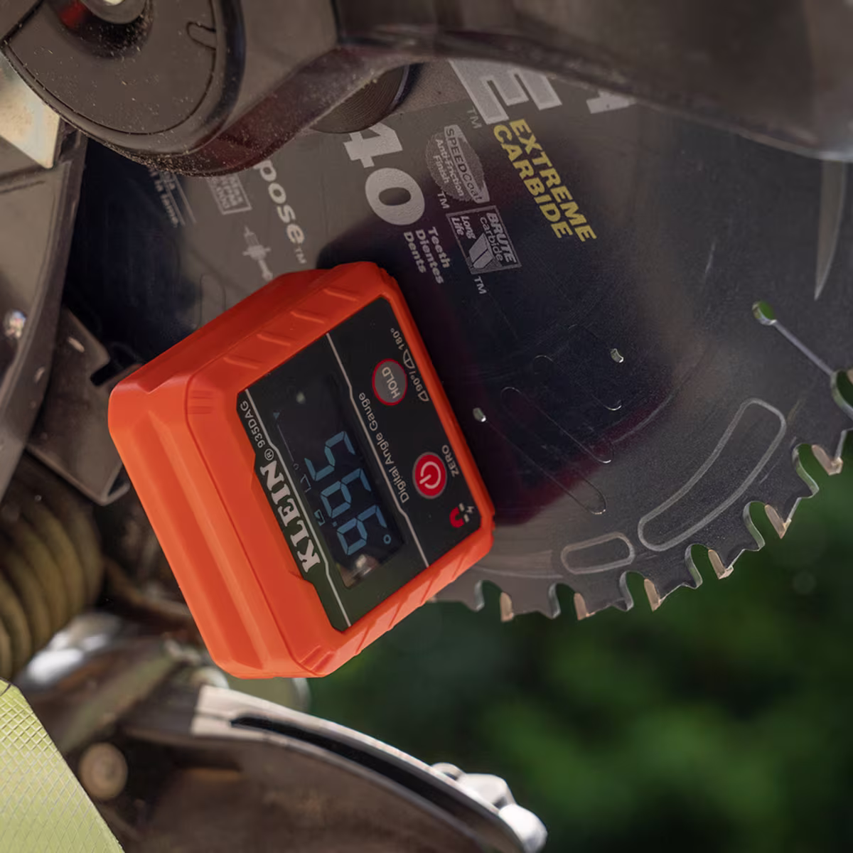 935DAG HERRAMIENTA INCLINÓMETRO Y NIVEL DIGITAL 