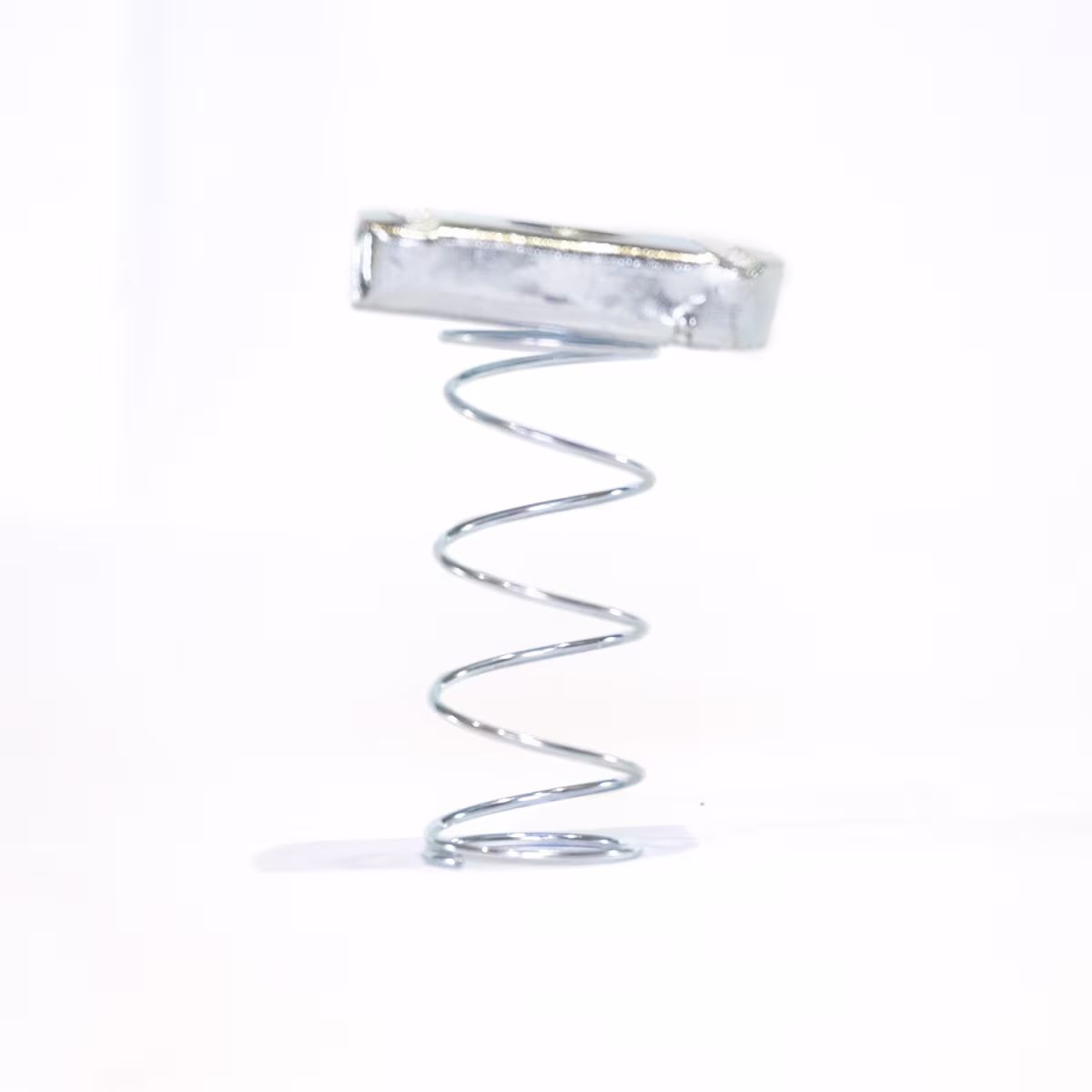  TUERCA CON RESORTE (MUELLE) 1-4" P-PERFIL TIPO STRUT 