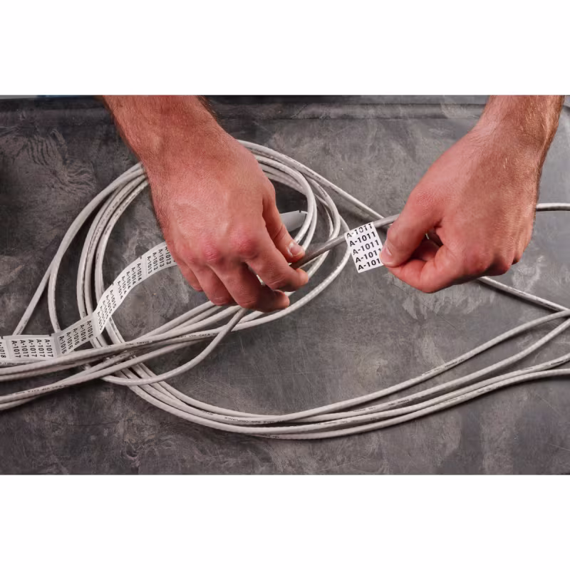 BR-PTL-29-499 ROLLO DE ETIQUETAS NYLON 1.5inH x 0.5inW BLANCO BRADY