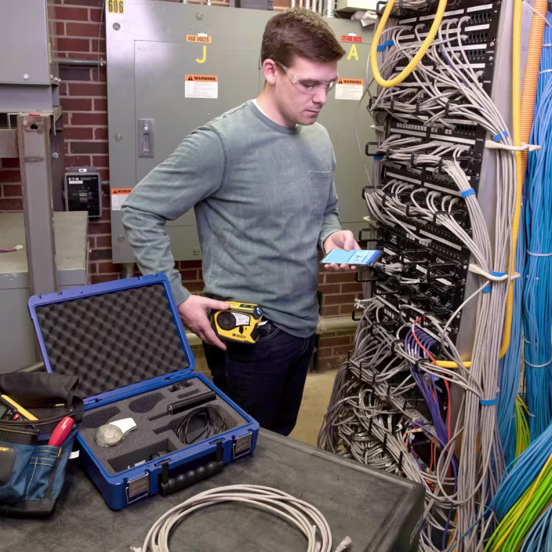 M211-KIT IMPRESORA DE ETIQUETAS PORTÁTIL M211 CON BLUETOOTH CON KIT DE ACCESORIOS