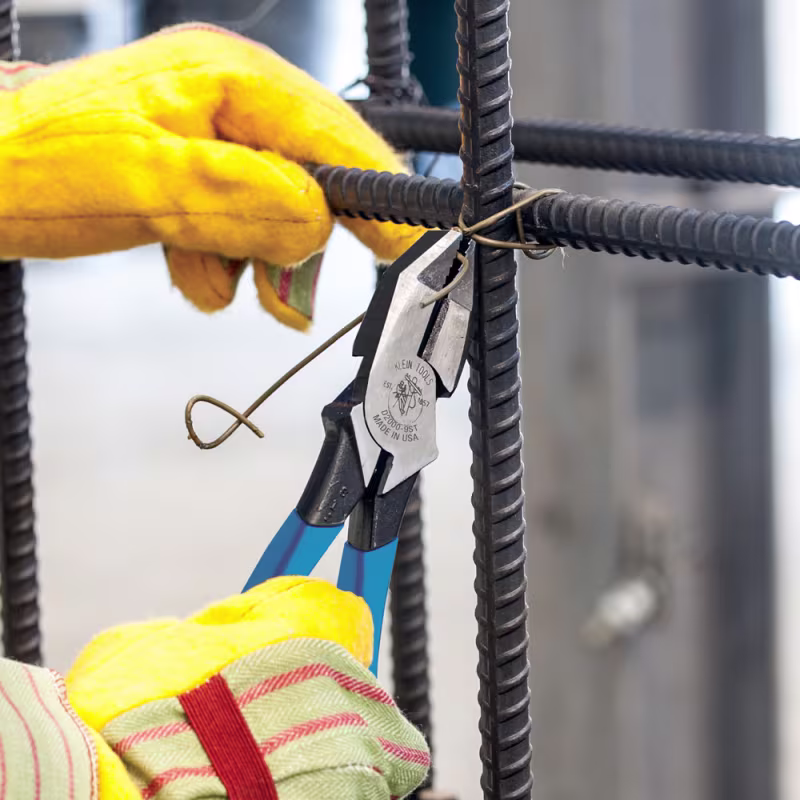 D2000-9ST HERRAMIENTA ALICATE DE ALTA RESISTENCIA 238 MM CON CORTADOR