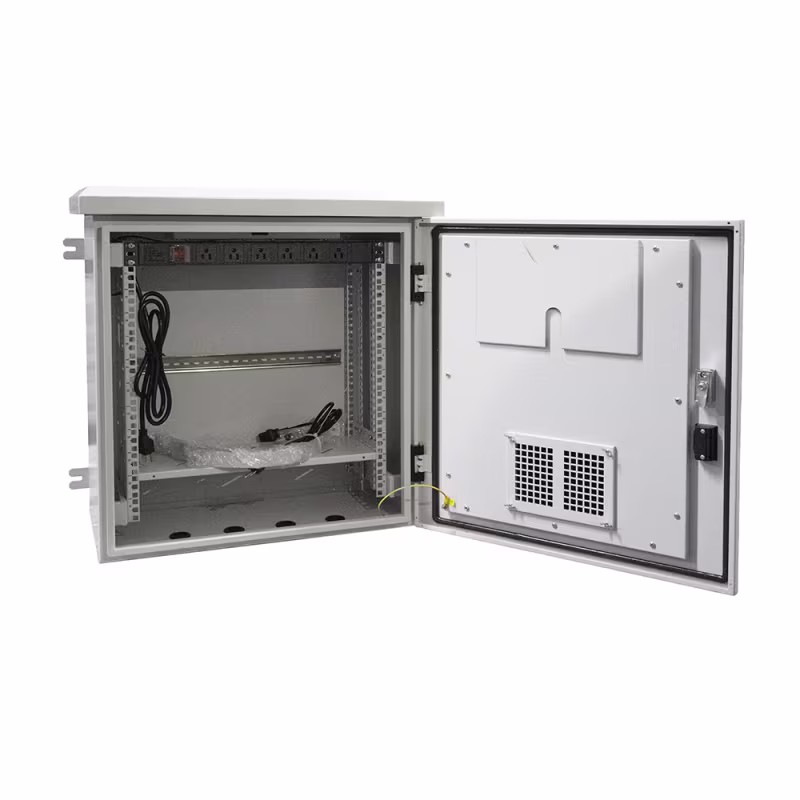 SMBE6512-EXT  GABINETE 12RU C/SISTEMA DE VENTILACIÓN, ACCESORIOS P/FIJACIÓN EN PARED Y POSTE, IP65 PARA EXTERIOR, CATCOM