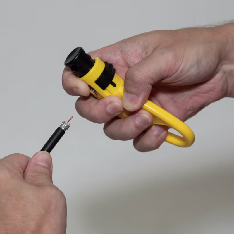 VDV001-819 HERRAMIENTA KIT PARA INSTALACIÓN DE REDES CON TESTER