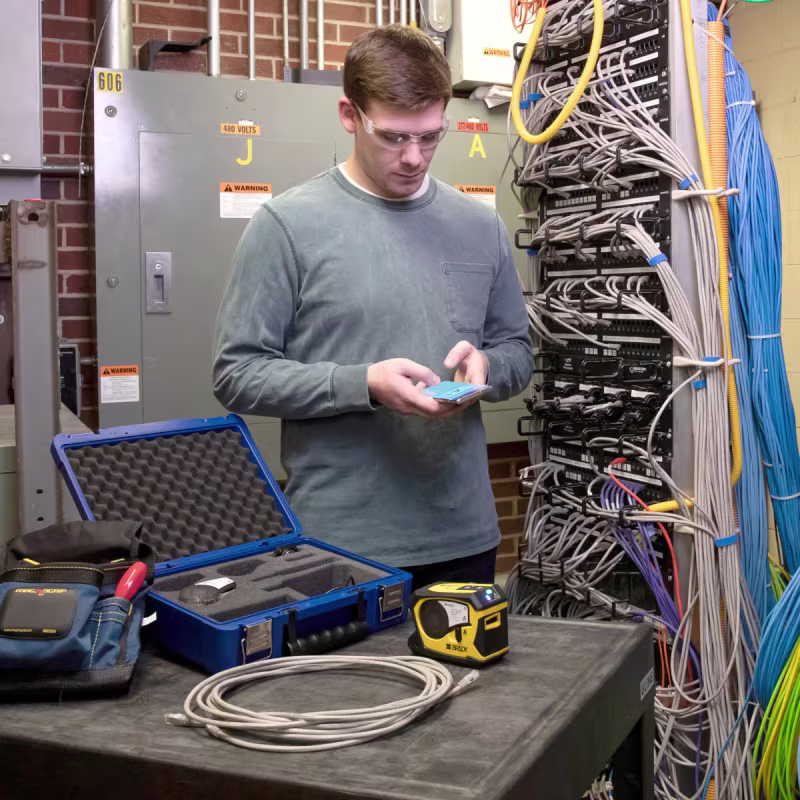 M211 IMPRESORA DE ETIQUETAS PORTATIL CON BLUETOOTH BRADY