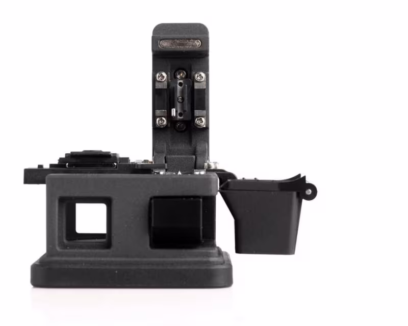 FC-500 GUILLOTINA DE PRECISIÓN PARA FIBRA OPTICA 250 µm and 900 µm