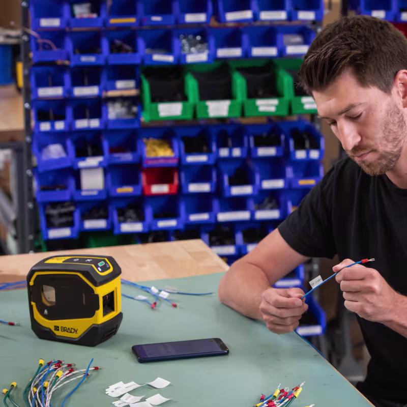 M511 IMPRESORA PORTÁTIL POR TRANSFERENCA  TÉRMICA MARCA, BLUETOOTH,  BRADY