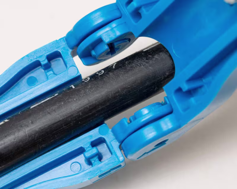 FOR-3000 PELADOR DECAPADOR LONGITUDINAL/PERIMETRAL PARA CABLES REDONDOS DE FIBRAS ÓPTICAS 