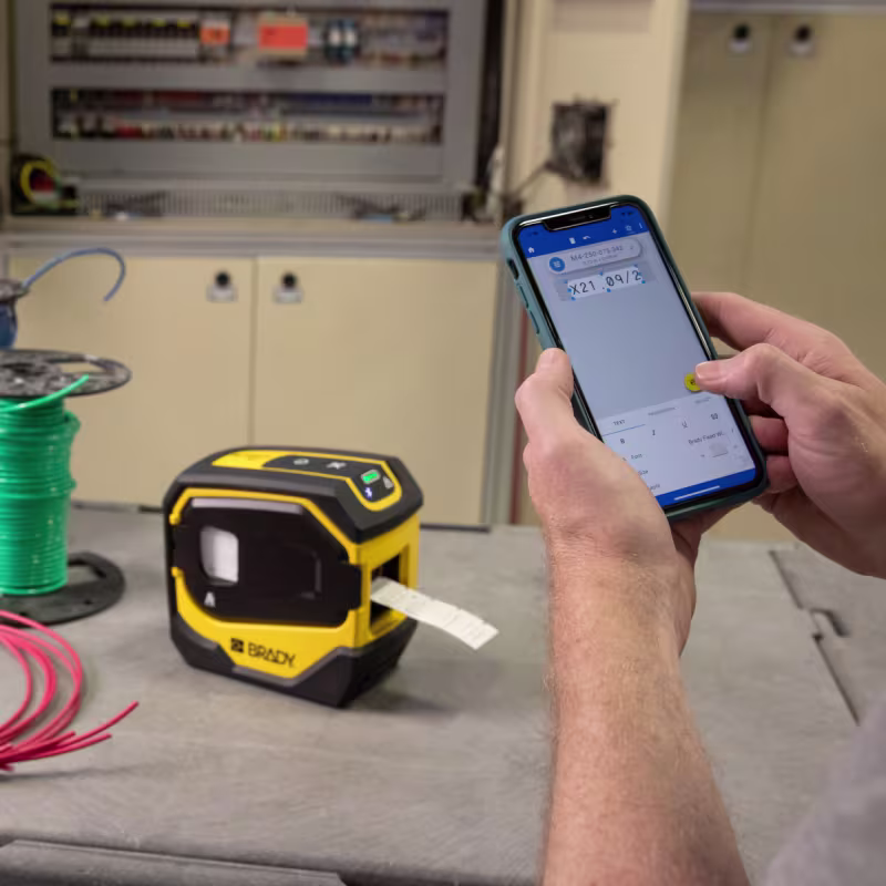 M511 IMPRESORA PORTÁTIL POR TRANSFERENCA  TÉRMICA MARCA, BLUETOOTH,  BRADY