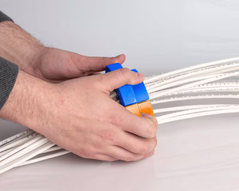 CCB-25 HERRAMIENTA PEINE ORGANIZADOR DE CABLES 1/4" C/15 RANURAS 