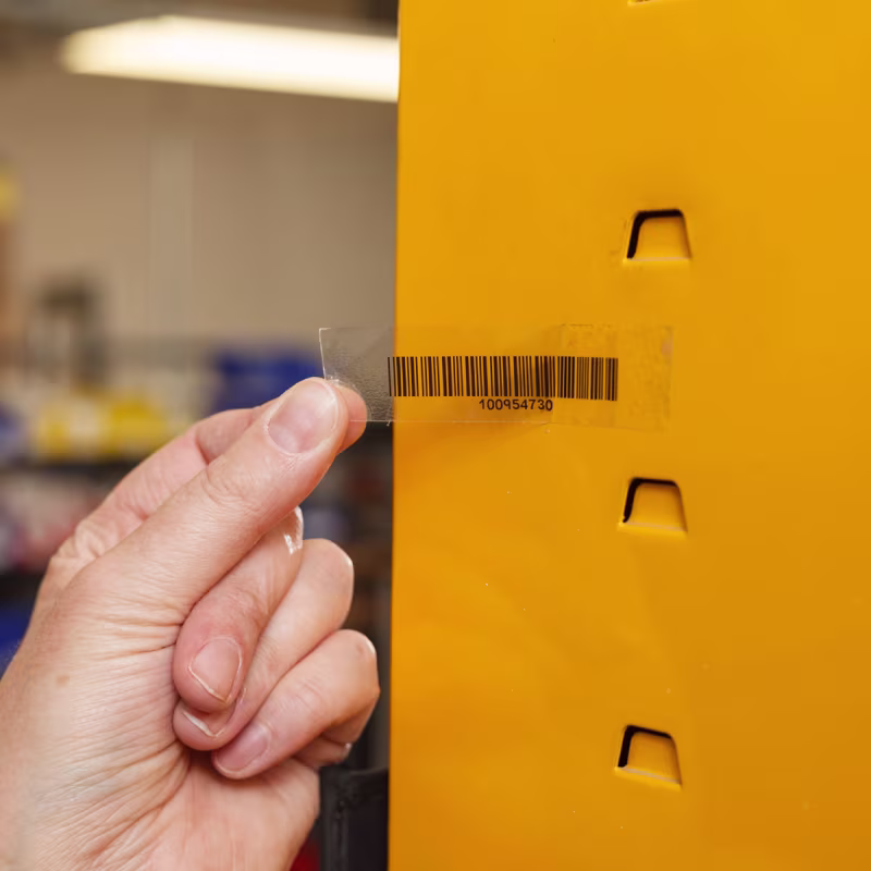 M21-375-430 CARTUCHO DE ETIQUETAS POLIESTER 0.375inW x 21ftL NEGRO S/TRANSPARENTE BRADY