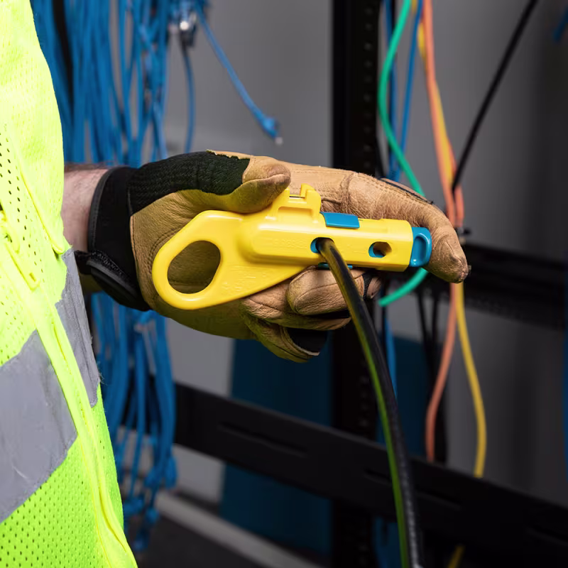 VDV110-295 HERRAMIENTA PELADORA DE CABLE UTP; KLEIN TOOLS