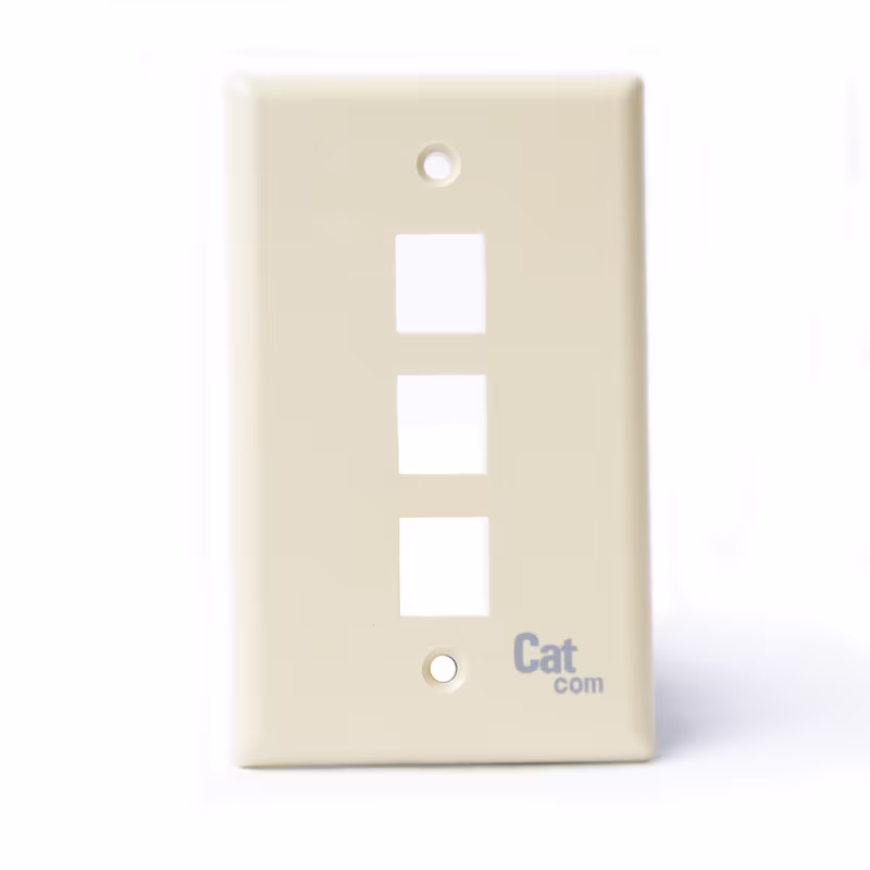 FP-0103 PLACA DE 3 PUERTOS P/KEYSTONE COLOR ALMENDRA, CATCOM