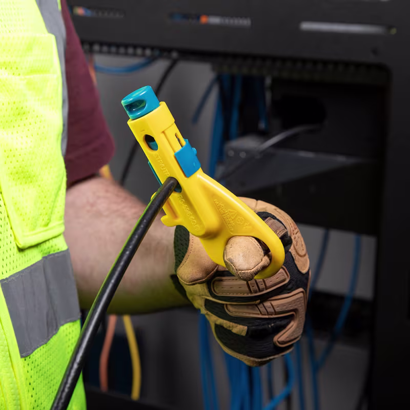 VDV110-295 HERRAMIENTA PELADORA DE CABLE UTP; KLEIN TOOLS