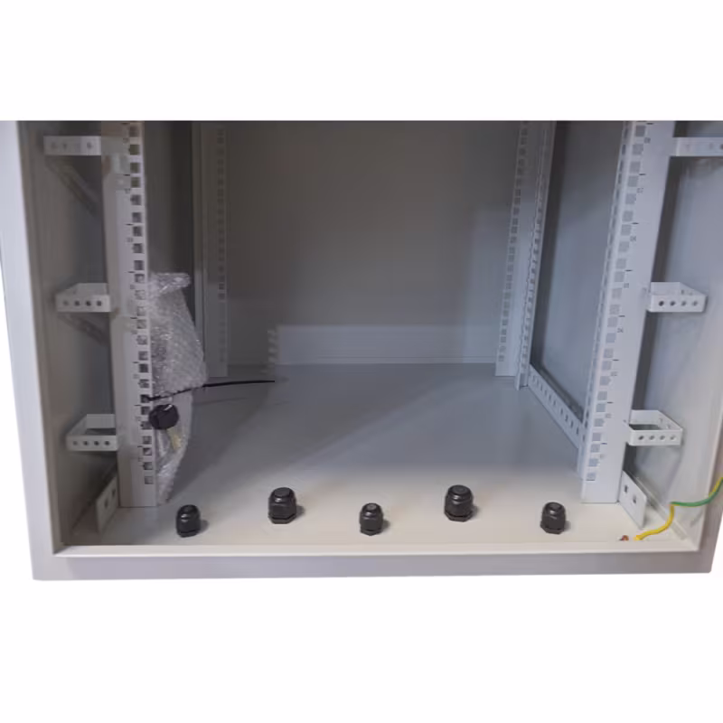 Gabinete Exterior CATCOM IP66 9U Poste | 60cm Profundidad