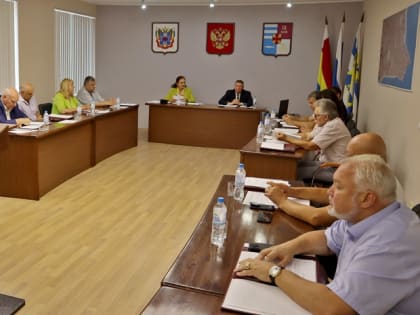 В Таганроге прошло внеочередное заседание городской Думы