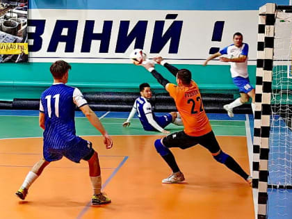 В Волгодонске стартовал Рождественский турнир по мини-футболу