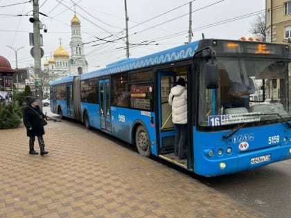 Губернатор Ростовской области отправился в поездку на автобусе