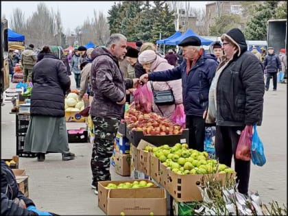 На площади Победы Волгодонска очередная ярмарка выходного дня