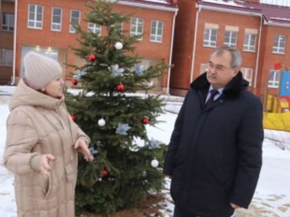 Глава Администрации Шолоховского района О.Н. Дельнов побывал в новом детском саду в ст. Вёшенской