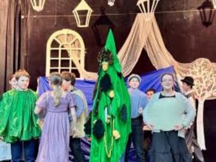 В Центре внешкольной работы прошел конкурс театральных постановок «Закулисье»