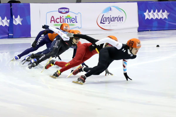 Speed Skating Rinks & Short Track | Industrial Frigo Ice USA | Ice & Snow Rides Manufacturer