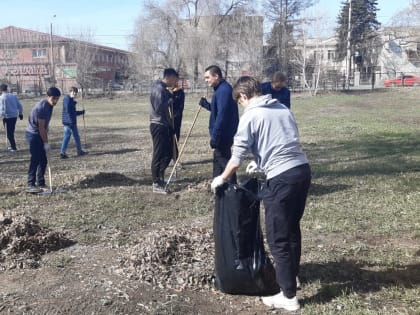 Начало субботникам положено!