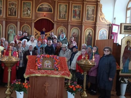 Андрей Козлов организовал поездку в храм «Александра Невского» для жителей Тракторозаводского района