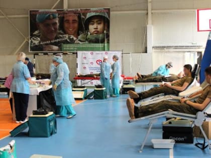 В Челябинске будущие военные летчики сдали кровь