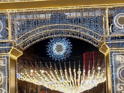 В мэрии Челябинска решили, оставлять ли световой потолок на Кировке на лето-2023